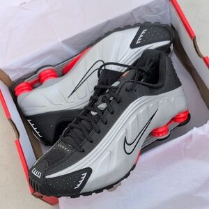 Nike Shox R4 - Black Red - Men's Size 10.5 ( BV1111-008 ) 2025 Model